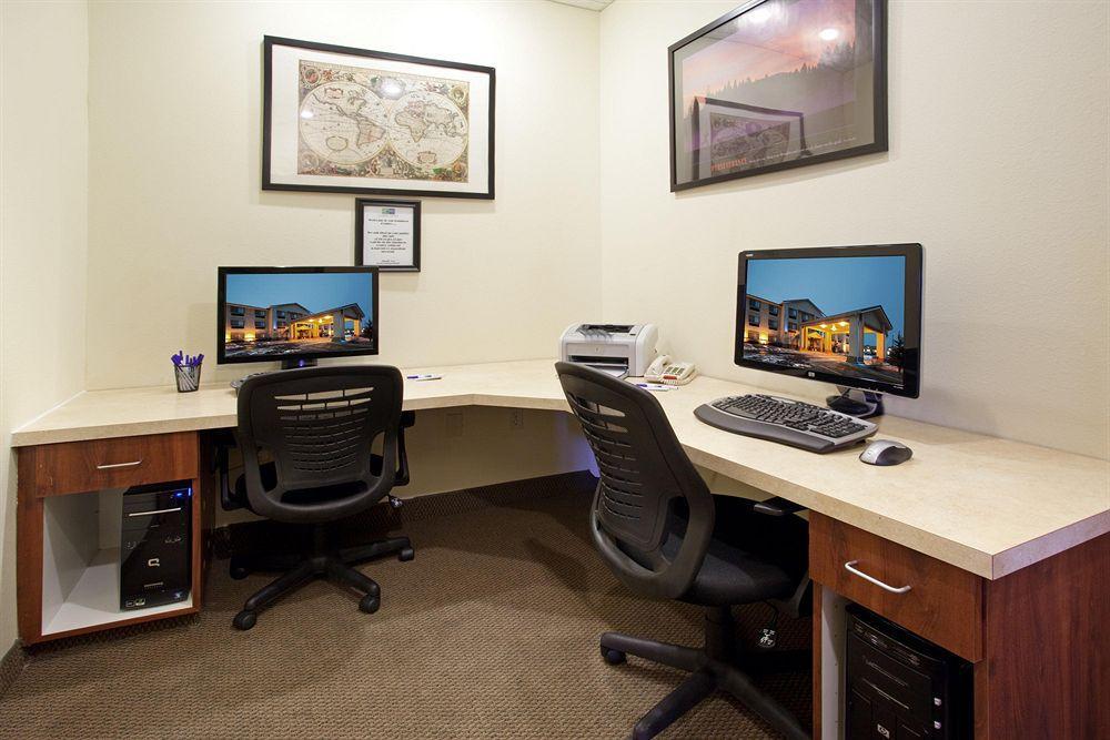 Holiday Inn Express & Suites Alamosa By Ihg Facilities photo