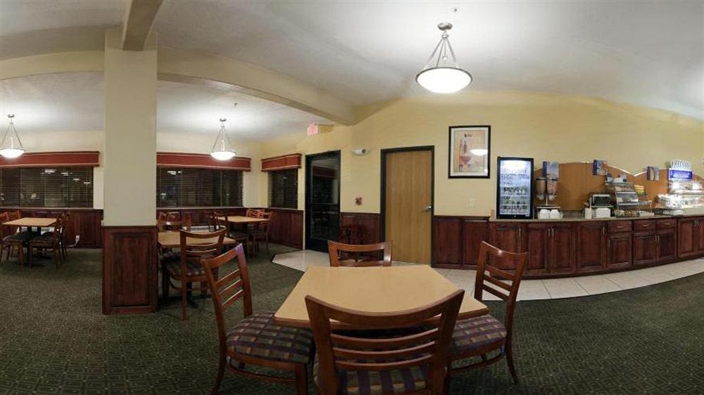 Holiday Inn Express & Suites Alamosa By Ihg Exterior photo