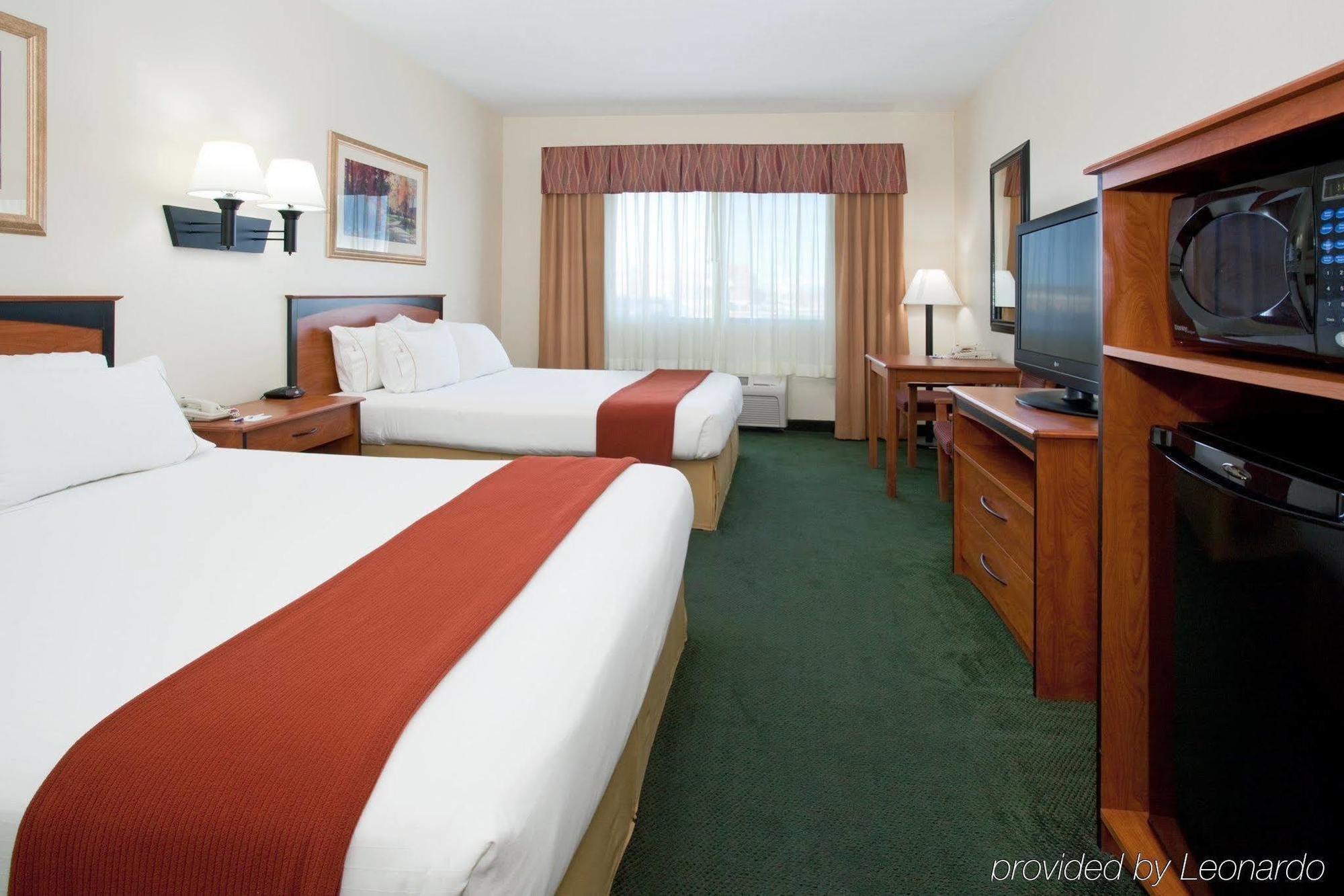 Holiday Inn Express & Suites Alamosa By Ihg Room photo