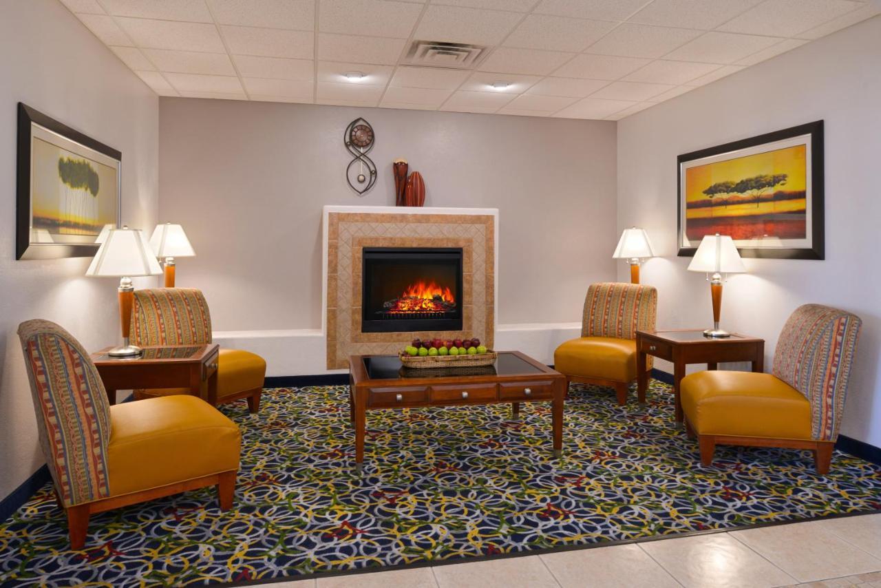 Holiday Inn Express & Suites Alamosa By Ihg Exterior photo